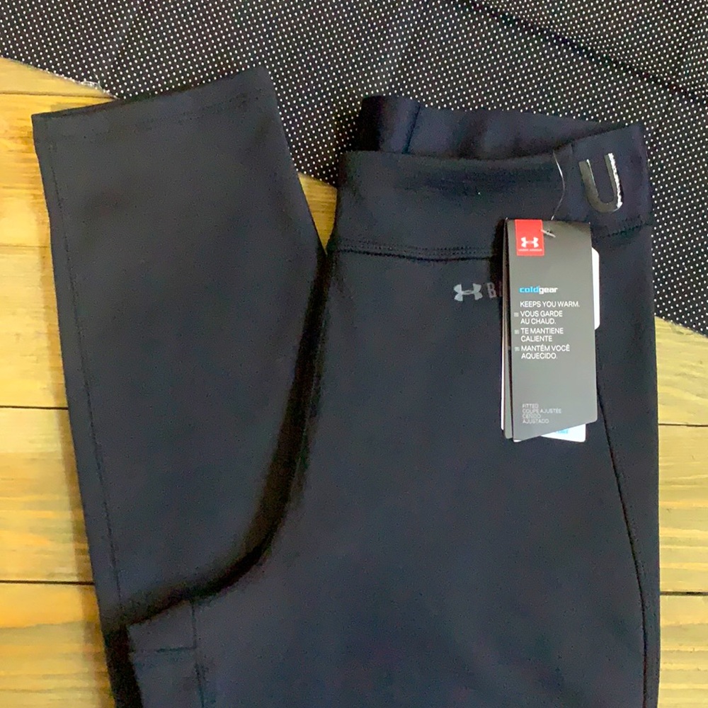 Under Armour “base 4.0” leggings